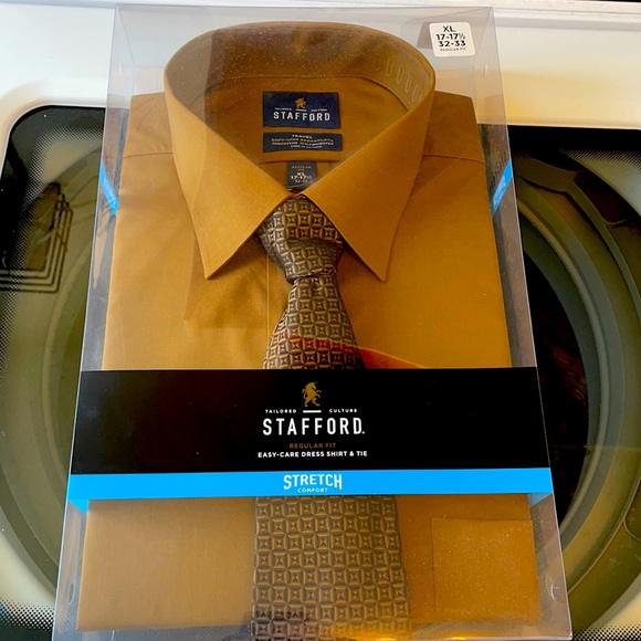 Unopened Mens XL 17 dress shirt in Pony Brown Unopened Mens XL 17 dress shirt in Pony Brown